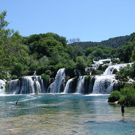 Aparthotel Lekavski Zaton  Εξωτερικό φωτογραφία