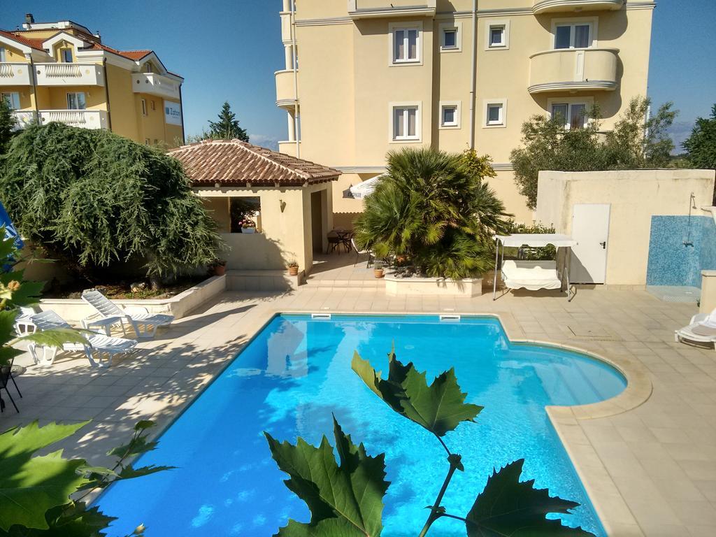 Aparthotel Lekavski Zaton  Εξωτερικό φωτογραφία