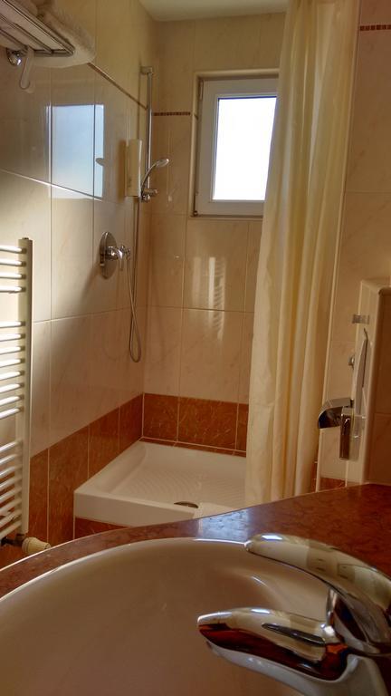 Aparthotel Lekavski Zaton  Εξωτερικό φωτογραφία