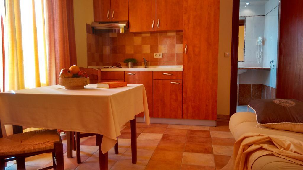 Aparthotel Lekavski Zaton  Εξωτερικό φωτογραφία